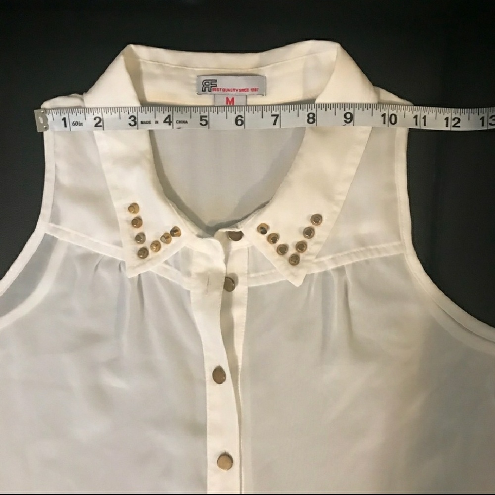 Sleeveless button down blouse - Picture 4 of 6